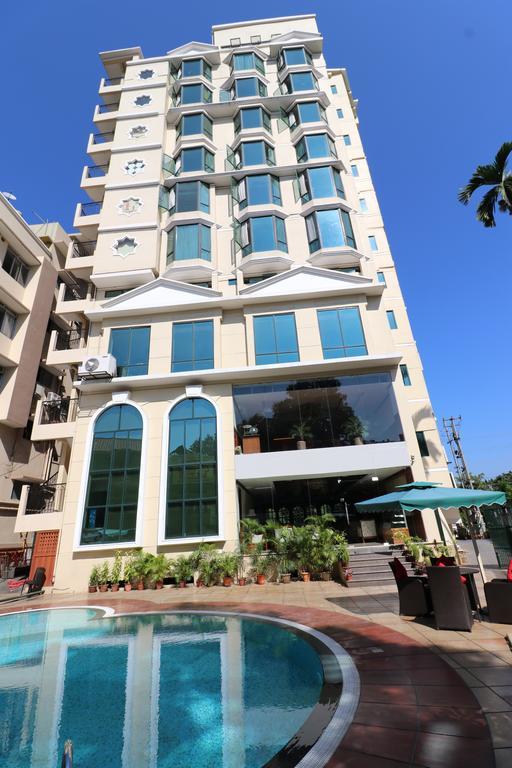 Royale De Casa Hotel Guwahati Exterior photo