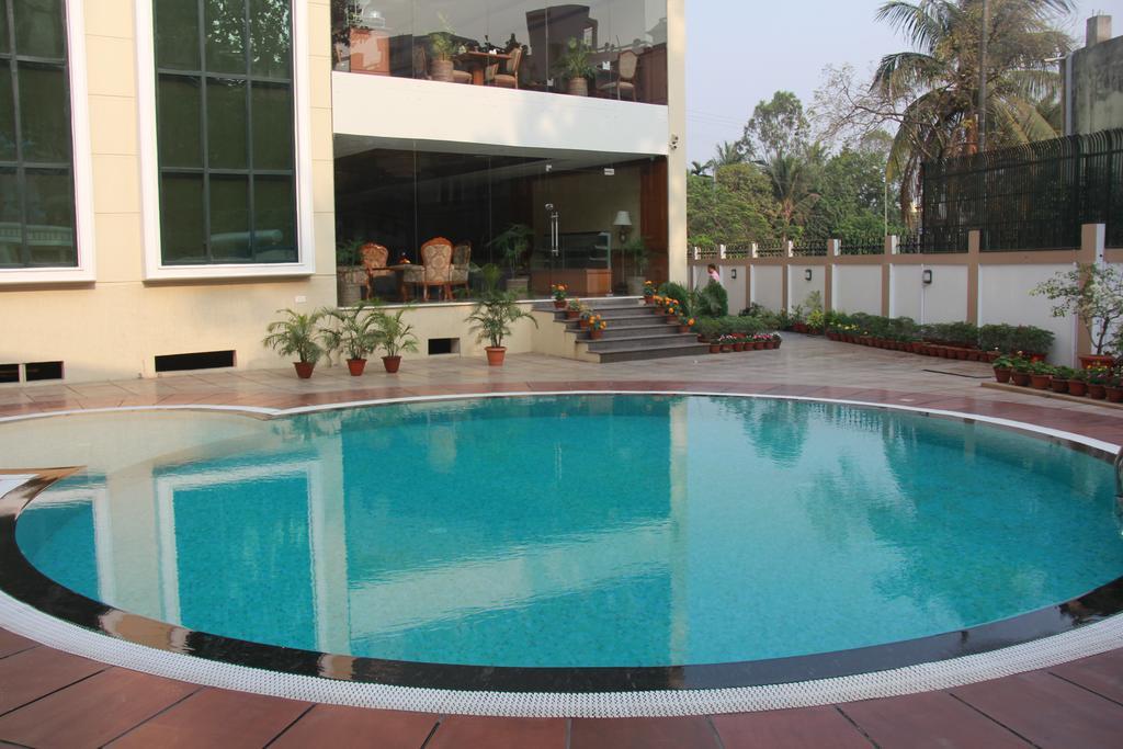 Royale De Casa Hotel Guwahati Exterior photo